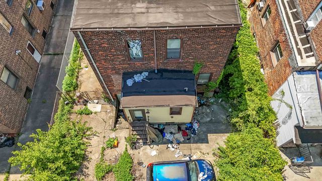 128 WEGMAN PARKWAY, Jc, Greenville, NJ 07305