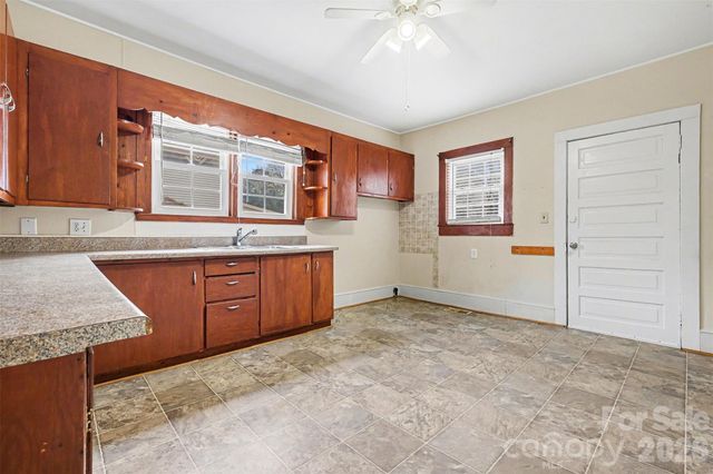 214 Wood Street, Mount Holly, NC 28120