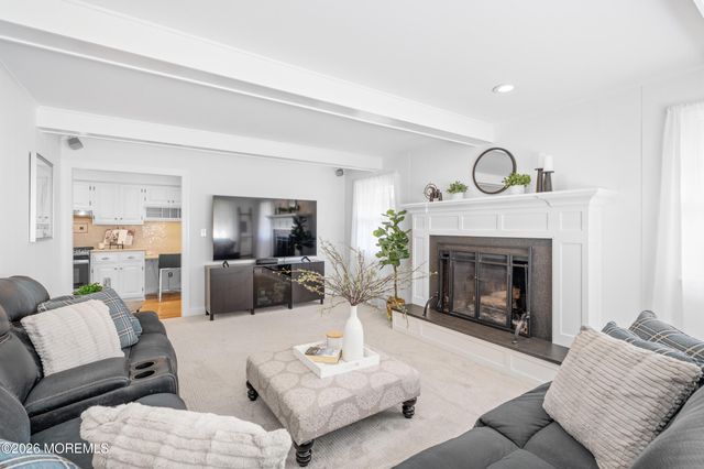 101 Corrine Drive, Pennington, NJ 08534
