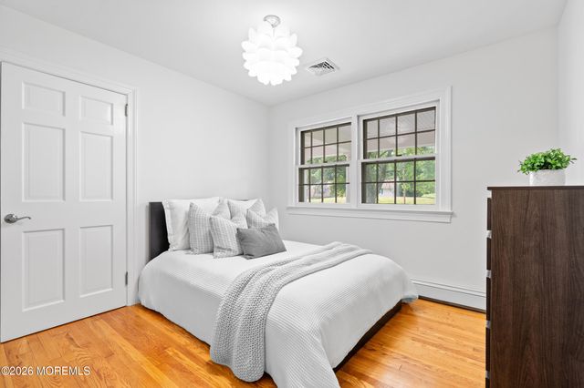 101 Corrine Drive, Pennington, NJ 08534