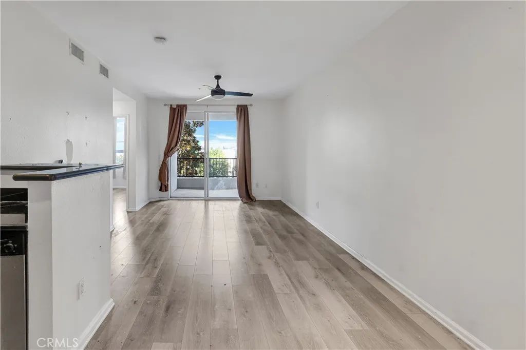 1801 E Katella 3065, Anaheim, CA 92805