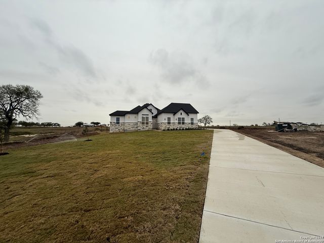 525 Lago Landing, San Antonio, TX 78263