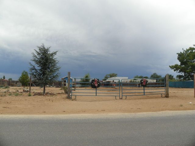 585 Angel Road, Corrales, NM 87048
