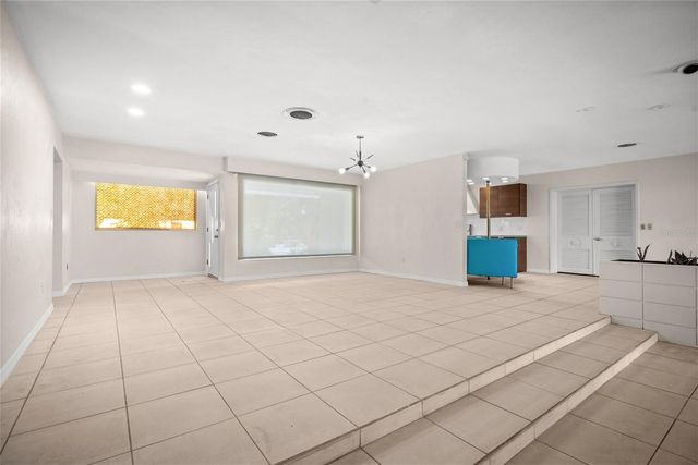 801 PINELLAS POINT DRIVE S, St Petersburg, FL 33705