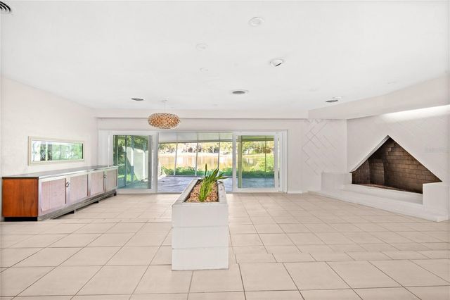 801 PINELLAS POINT DRIVE S, St Petersburg, FL 33705