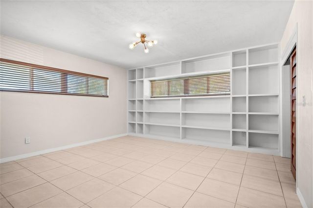 801 PINELLAS POINT DRIVE S, St Petersburg, FL 33705