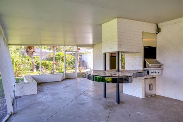 801 PINELLAS POINT DRIVE S, St Petersburg, FL 33705