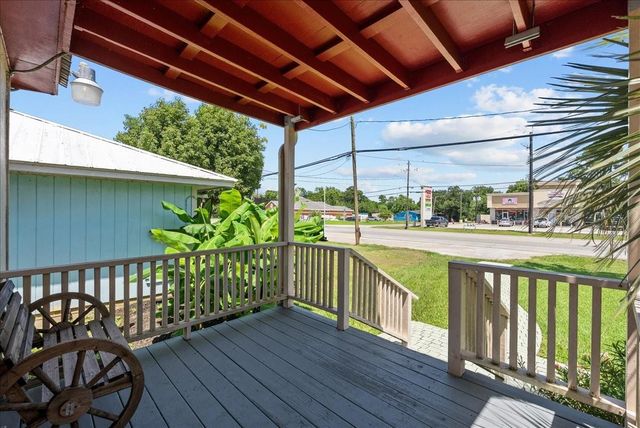 424 Grand Avenue, Bacliff, TX 77518
