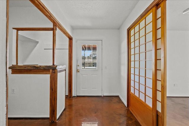 424 Grand Avenue, Bacliff, TX 77518