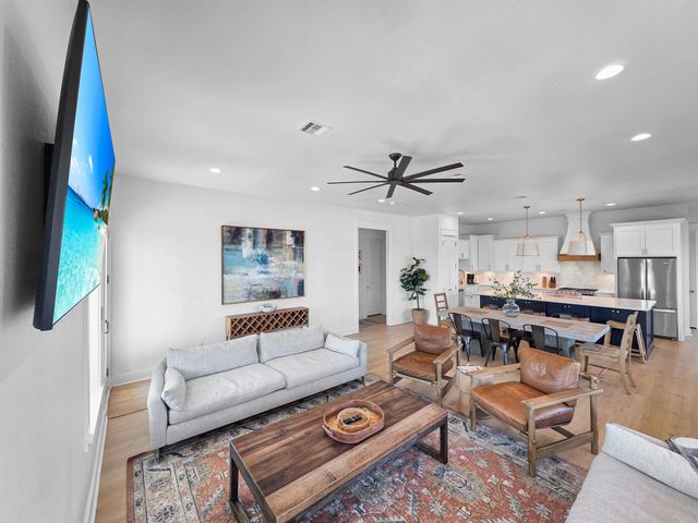 928 Kenlyn Drive, Crystal Beach, TX 77650