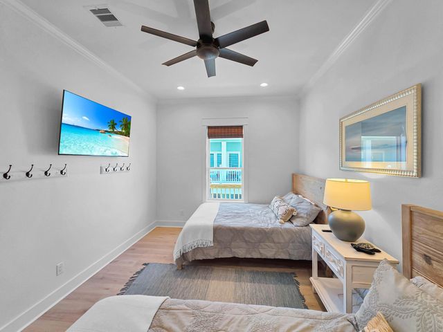 928 Kenlyn Drive, Crystal Beach, TX 77650