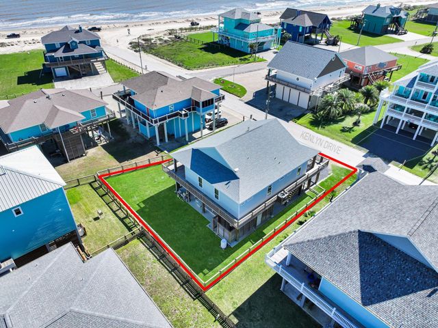 928 Kenlyn Drive, Crystal Beach, TX 77650