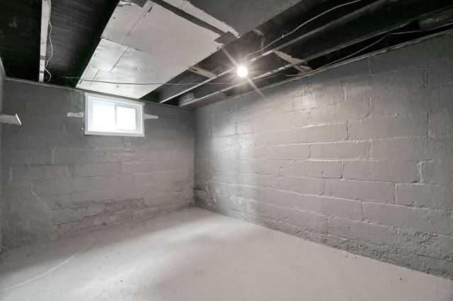 453 W Dickson Avenue, Mansfield, OH 44903