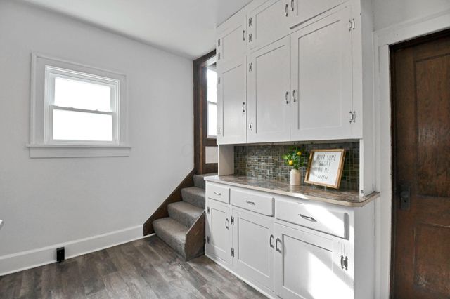 453 W Dickson Avenue, Mansfield, OH 44903