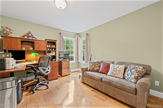 7512 Lake Street, Dexter, MI 48130