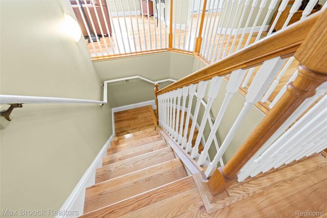 7512 Lake Street, Dexter, MI 48130