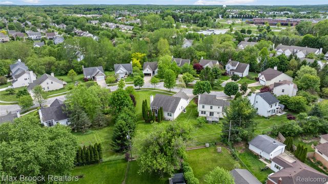 7512 Lake Street, Dexter, MI 48130