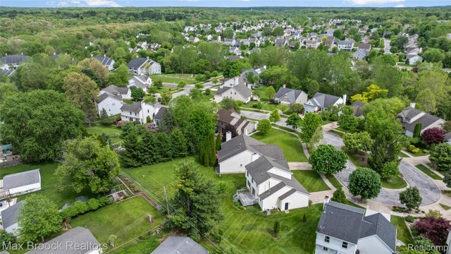 7512 Lake Street, Dexter, MI 48130