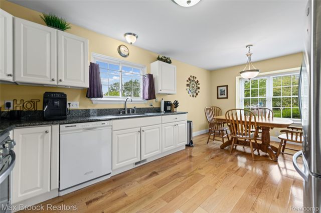 7512 Lake Street, Dexter, MI 48130