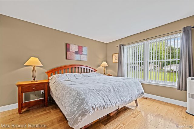 7512 Lake Street, Dexter, MI 48130