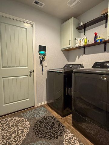 706 Zinnia Court, Rosharon, TX 77583