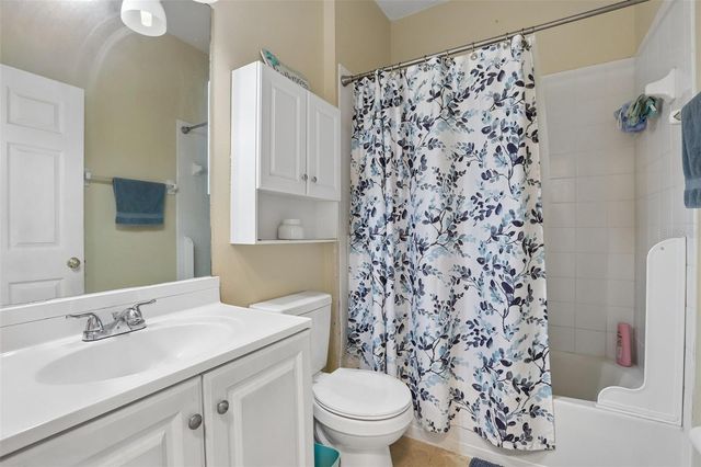 4761 WHISPERING WIND AVENUE, Tampa, FL 33614