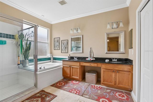 4761 WHISPERING WIND AVENUE, Tampa, FL 33614