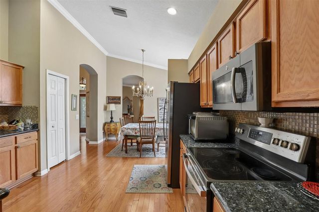 4761 WHISPERING WIND AVENUE, Tampa, FL 33614
