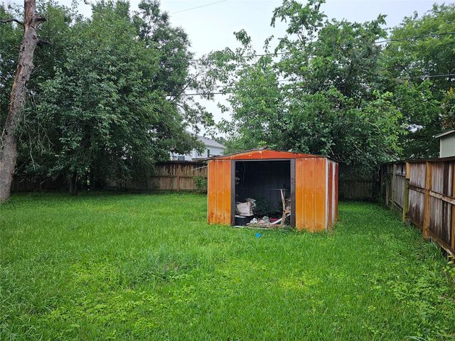 9210 Homewood Lane, Houston, TX 77078