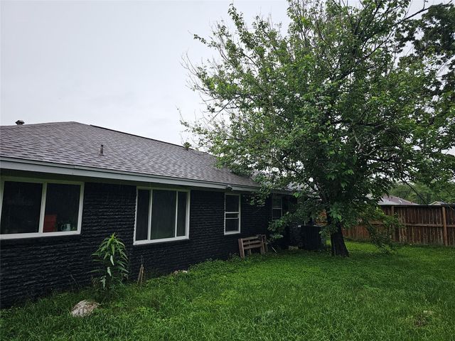 9210 Homewood Lane, Houston, TX 77078