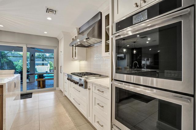 738 Middle River Drive, Fort Lauderdale, FL 33304