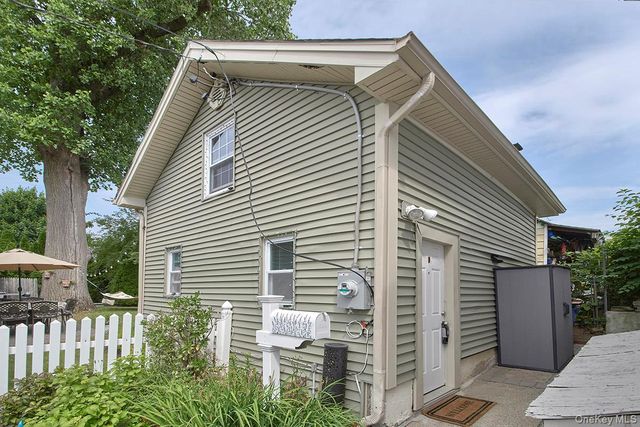 108 Lincoln Avenue E, West Harrison, NY 10604