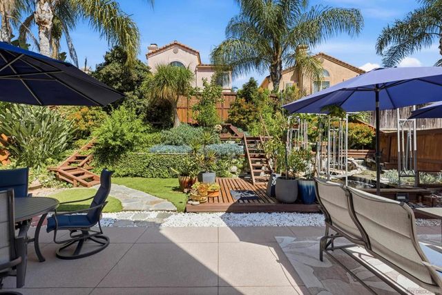 1528 Via Otano, Oceanside, CA 92056