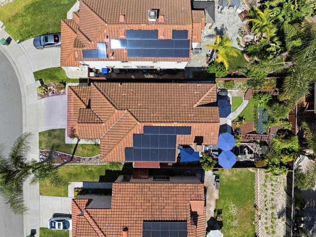 1528 Via Otano, Oceanside, CA 92056