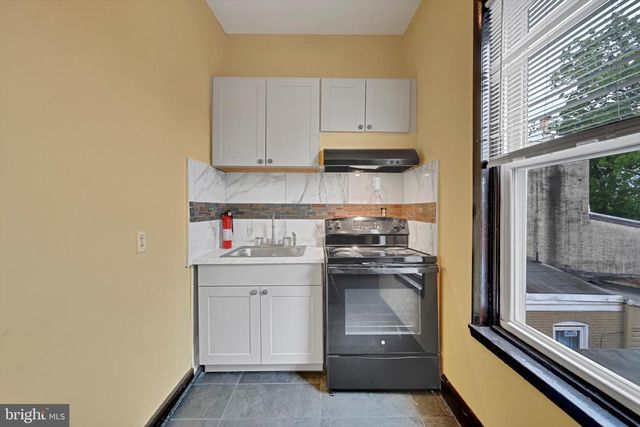 226 S 5TH STREET, Reading, PA 19602