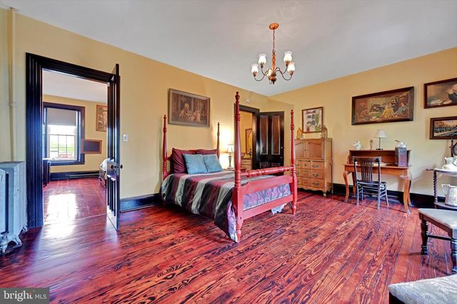 226 S 5TH STREET, Reading, PA 19602