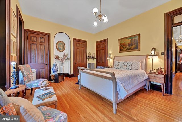 226 S 5TH STREET, Reading, PA 19602