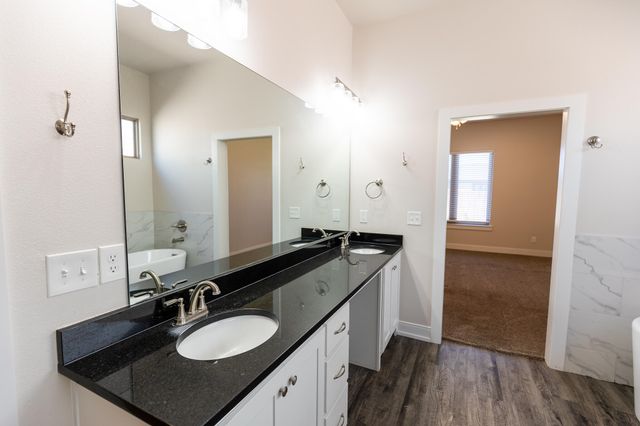 6910 17th Street, Lubbock, TX 79407