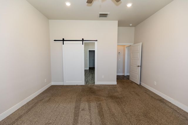 6910 17th Street, Lubbock, TX 79407