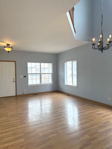 2208 REBECCA Circle 2208, Montgomery, IL 60538