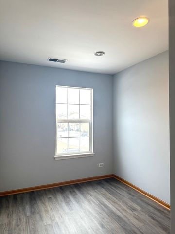 2208 REBECCA Circle 2208, Montgomery, IL 60538