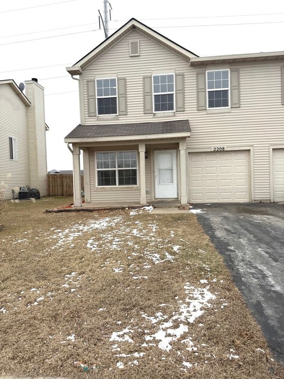2208 REBECCA Circle 2208, Montgomery, IL 60538