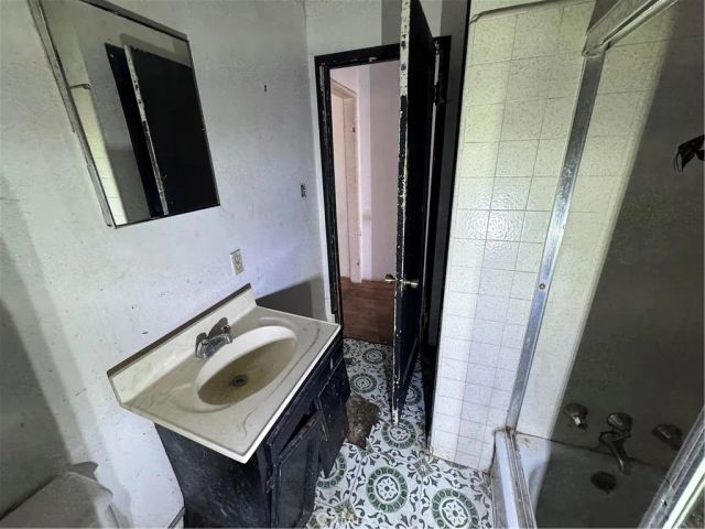 3324 Moon, Stockton, CA 95204