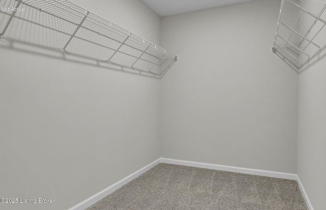 16948 Aiken Ridge Cir, Louisville, KY 40245