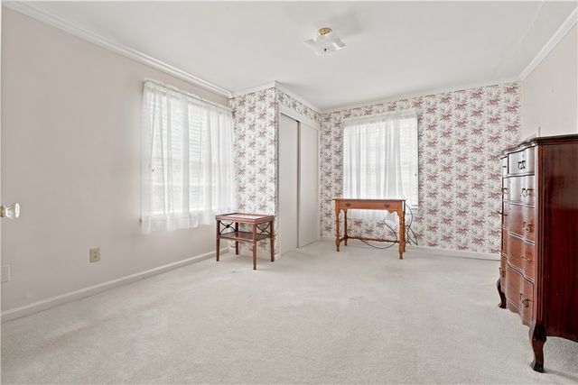 121 E Clen Moore Blvd, New Castle, PA 16105