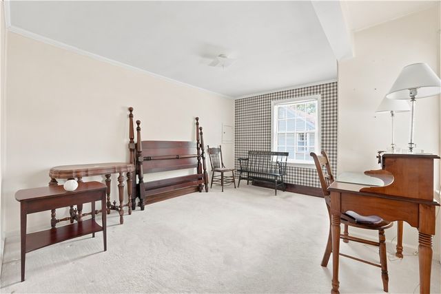121 E Clen Moore Blvd, New Castle, PA 16105