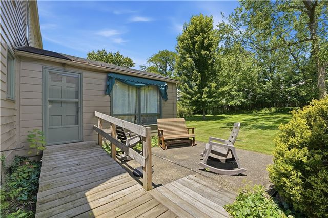 121 E Clen Moore Blvd, New Castle, PA 16105