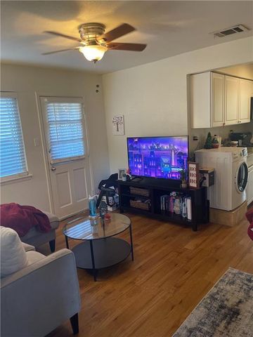 1106 W 22nd ST 3, Austin, TX 78705