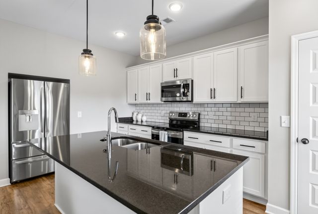 315 Twig Pvt Ct, Hendersonville, TN 37075