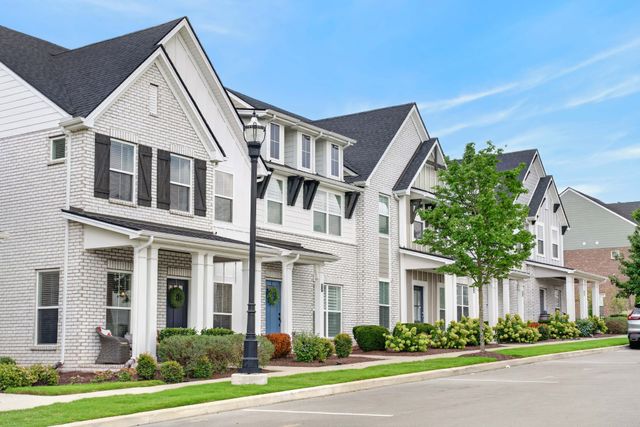 315 Twig Pvt Ct, Hendersonville, TN 37075